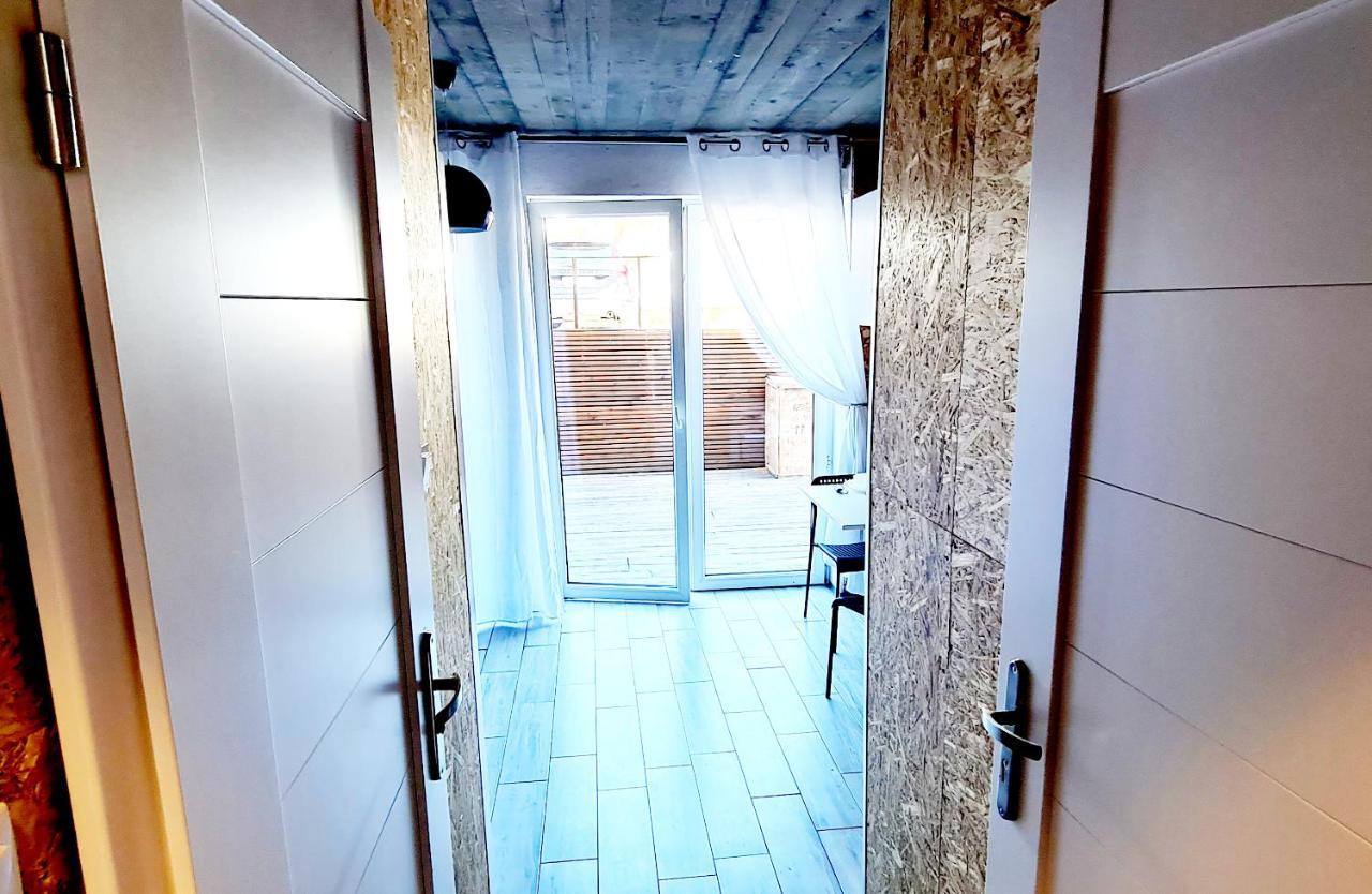 Sub Hel. Budzetowe Pokoje W Domu Z Basenem. Wokol Domu Tylko Natura. Balkon Zbyteczny. Exterior foto